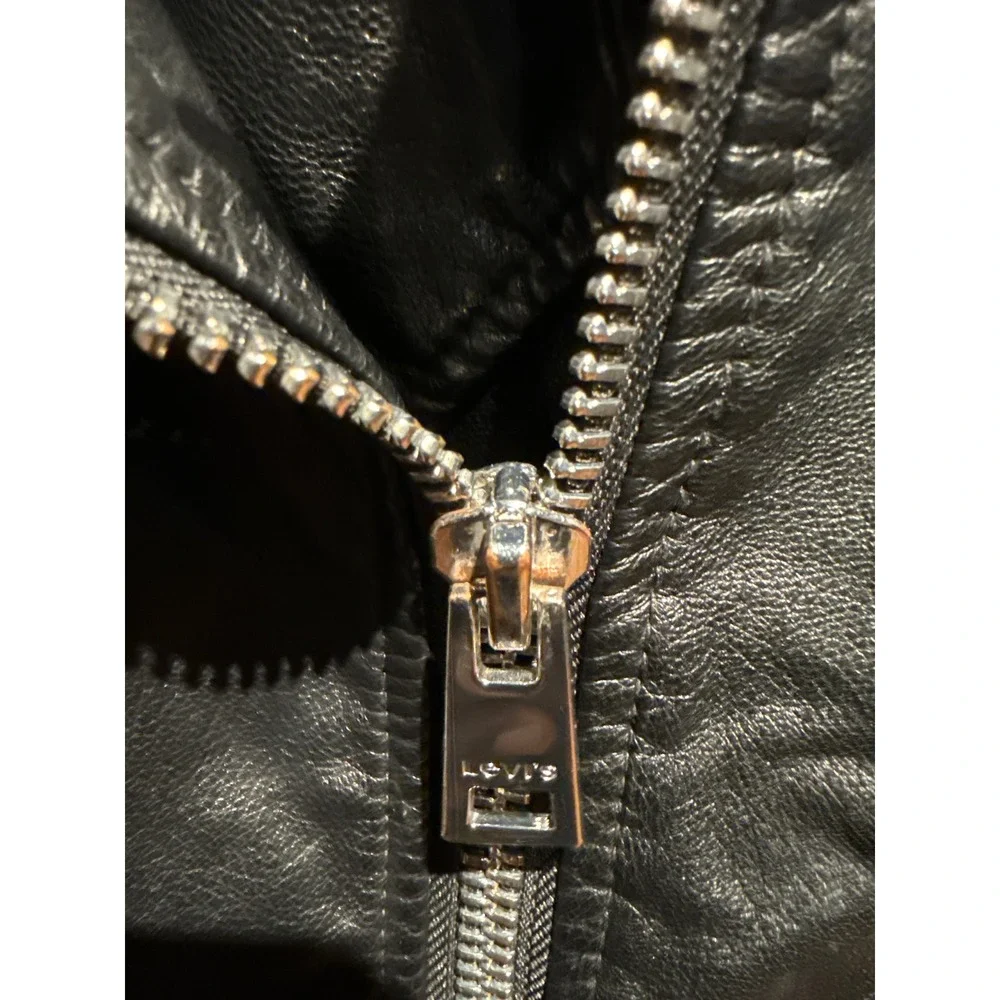 Levis lightweight rugged epaulettes